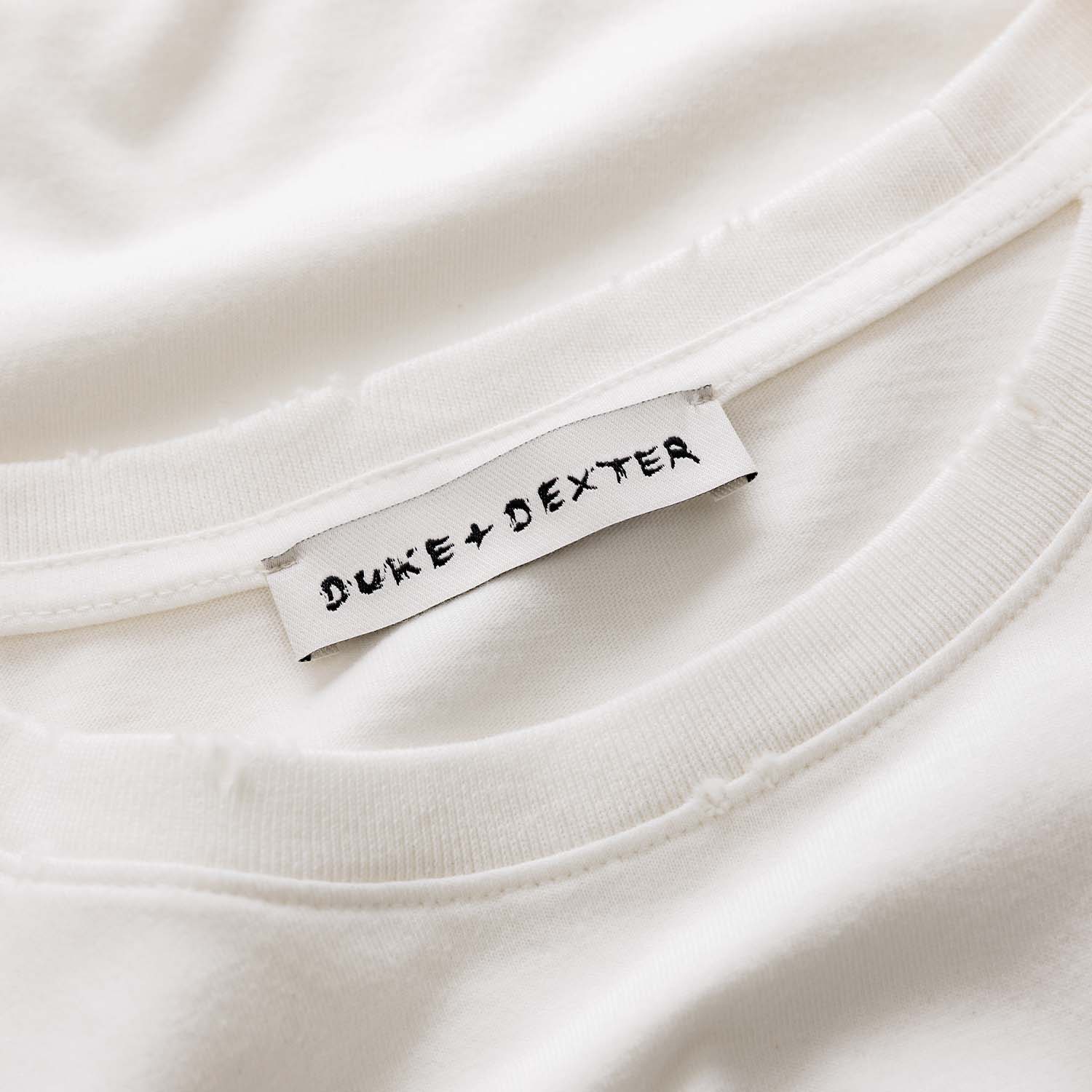 I Kiss NY Vintage White T-Shirt - Image 6
